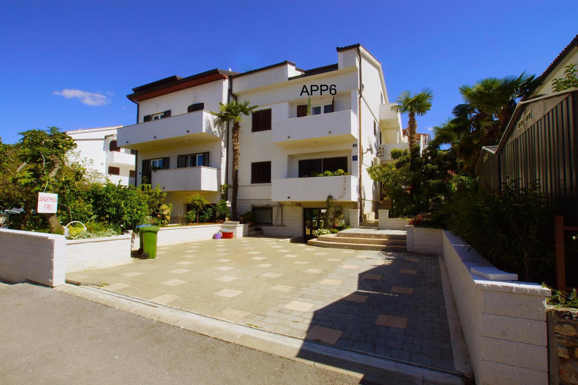 Luna 2 Porec Luaran gambar