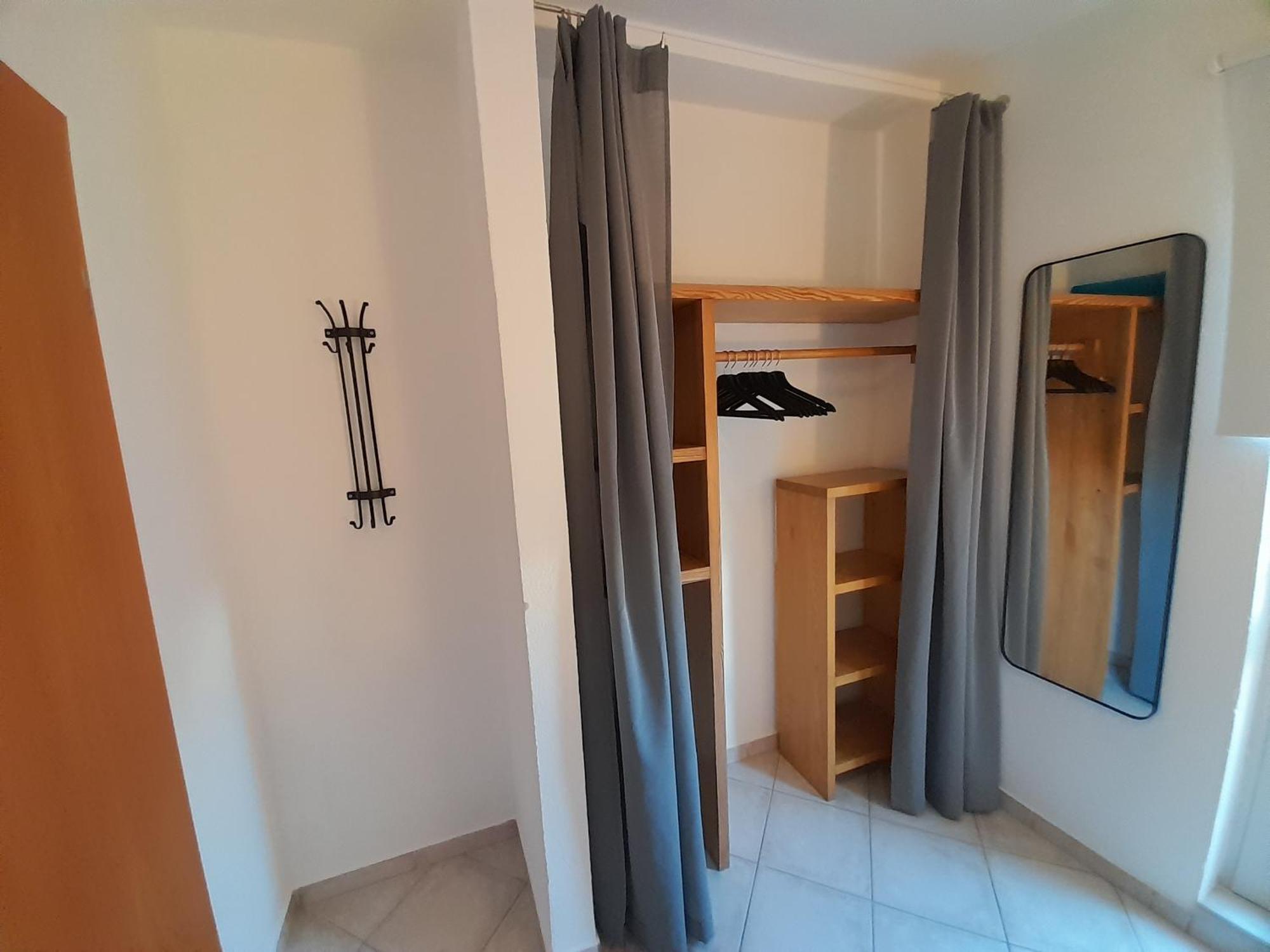 Luna 2 Porec Luaran gambar
